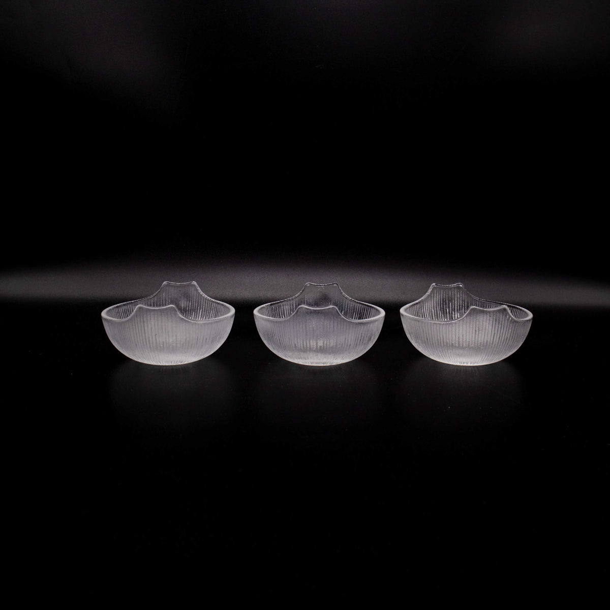 Großes 8er Schüssel Set von Hoya Crystal, Einzelansicht 3 kleine Schüssel,, Seitenansicht links