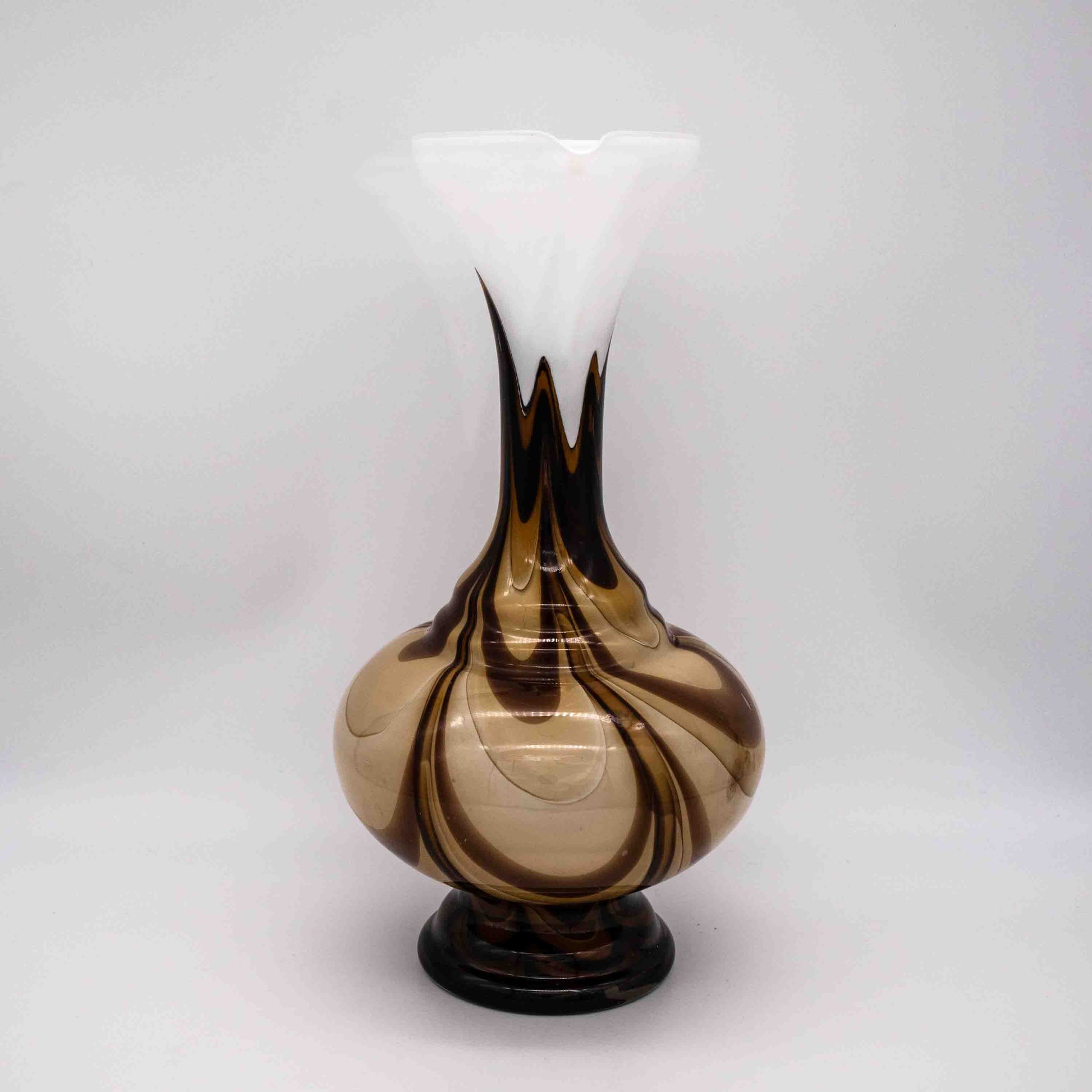 Vintage Krugvase aus Opalglas von V.B. Opaline Florence