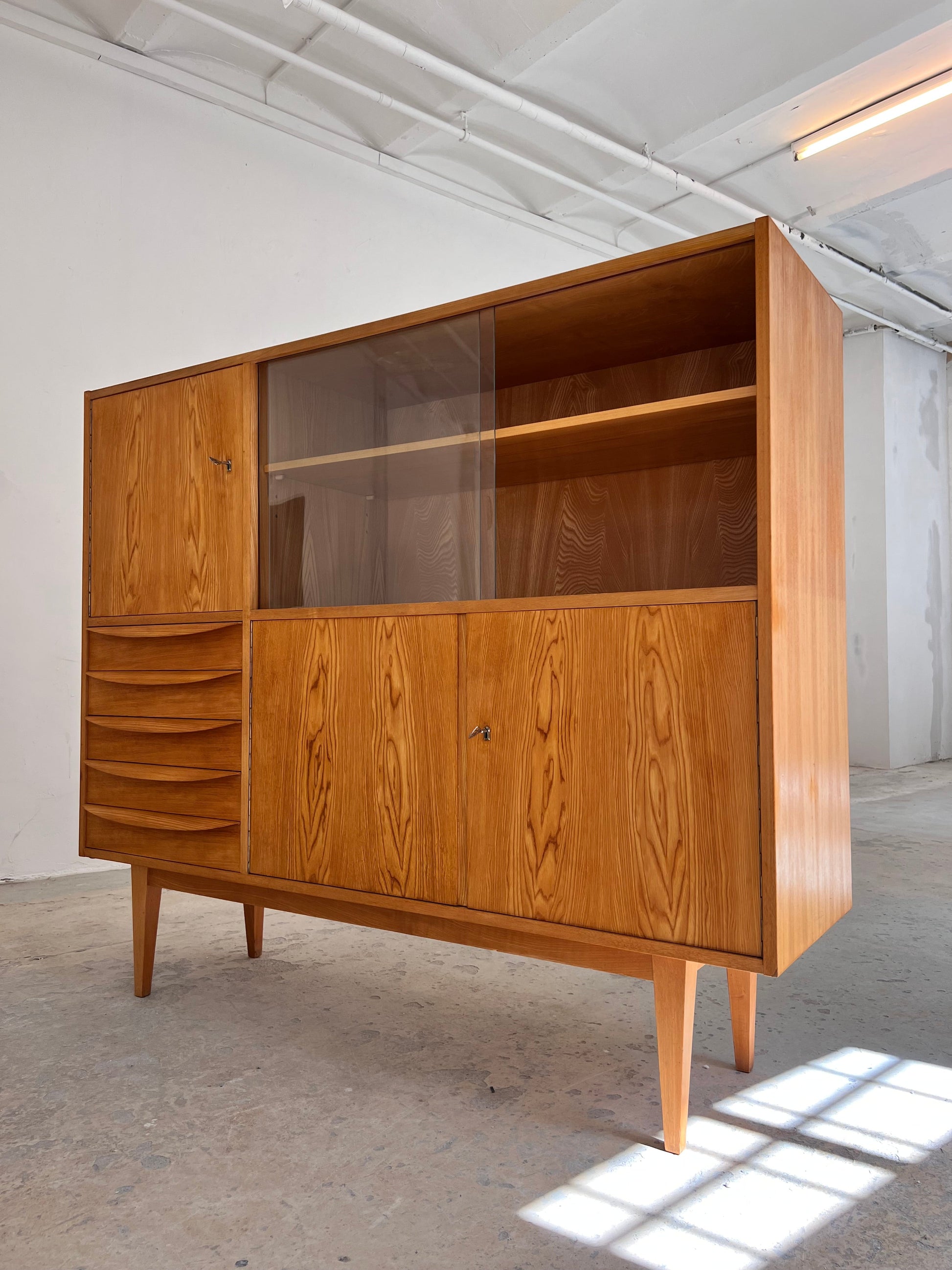 Vintage Highboard Typ 602/G von Franz Ehrlich für Hellerau Esche