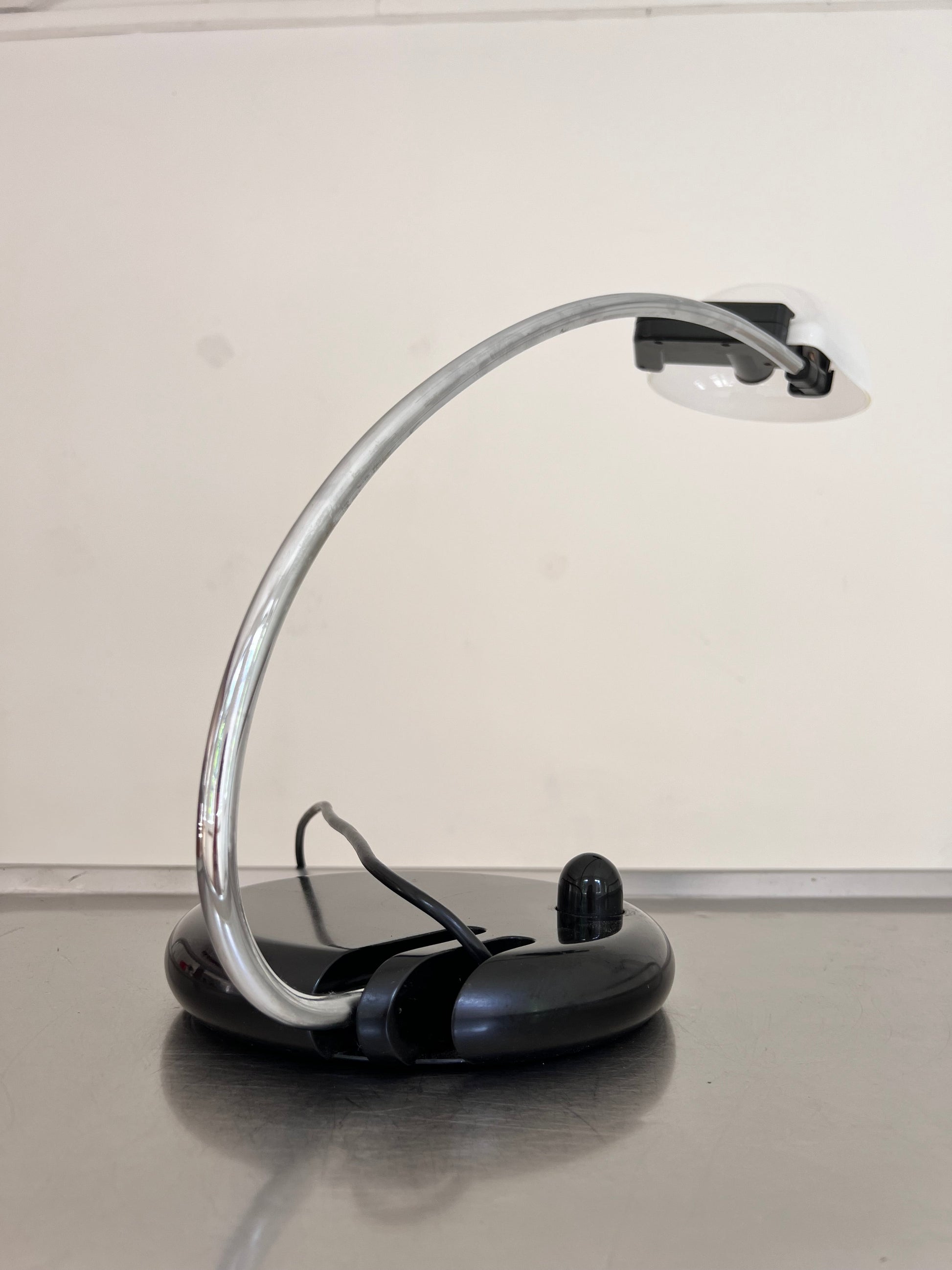 Vintage Tischlampe Dogale Modell 512 von Bruno Gecchelin für Oluce