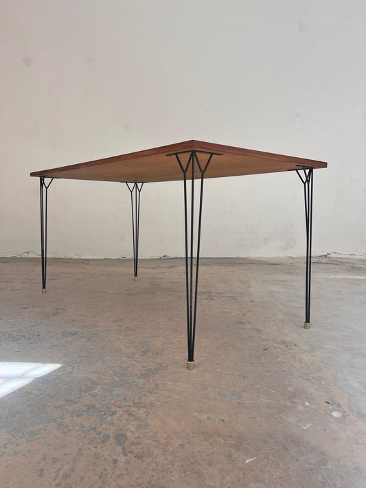 Vintage Esstisch Teak mit originalen Hairpin Legs