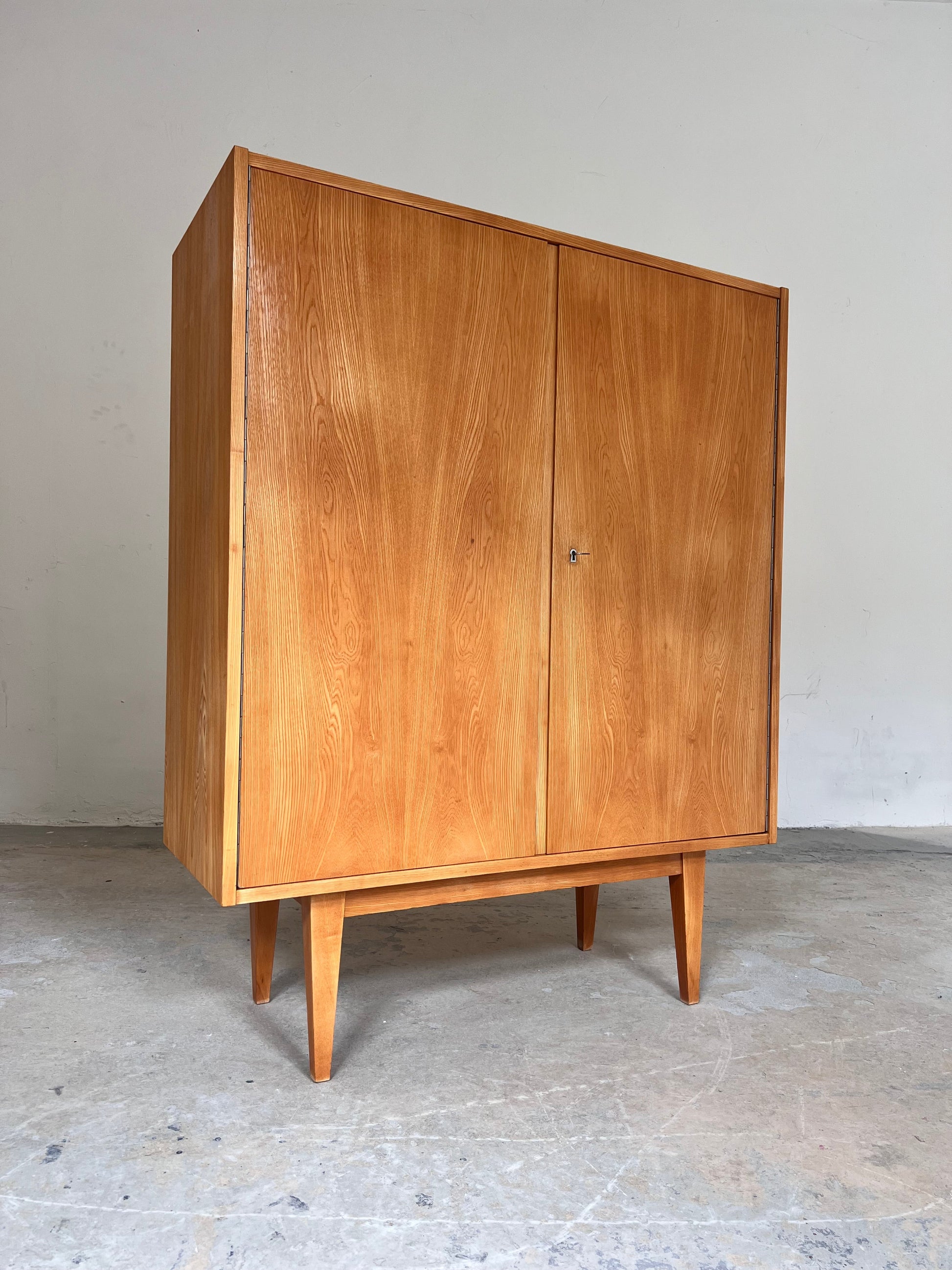 Vintage Schrank Typ 602/B Esche von Franz Ehrlich für Hellerau