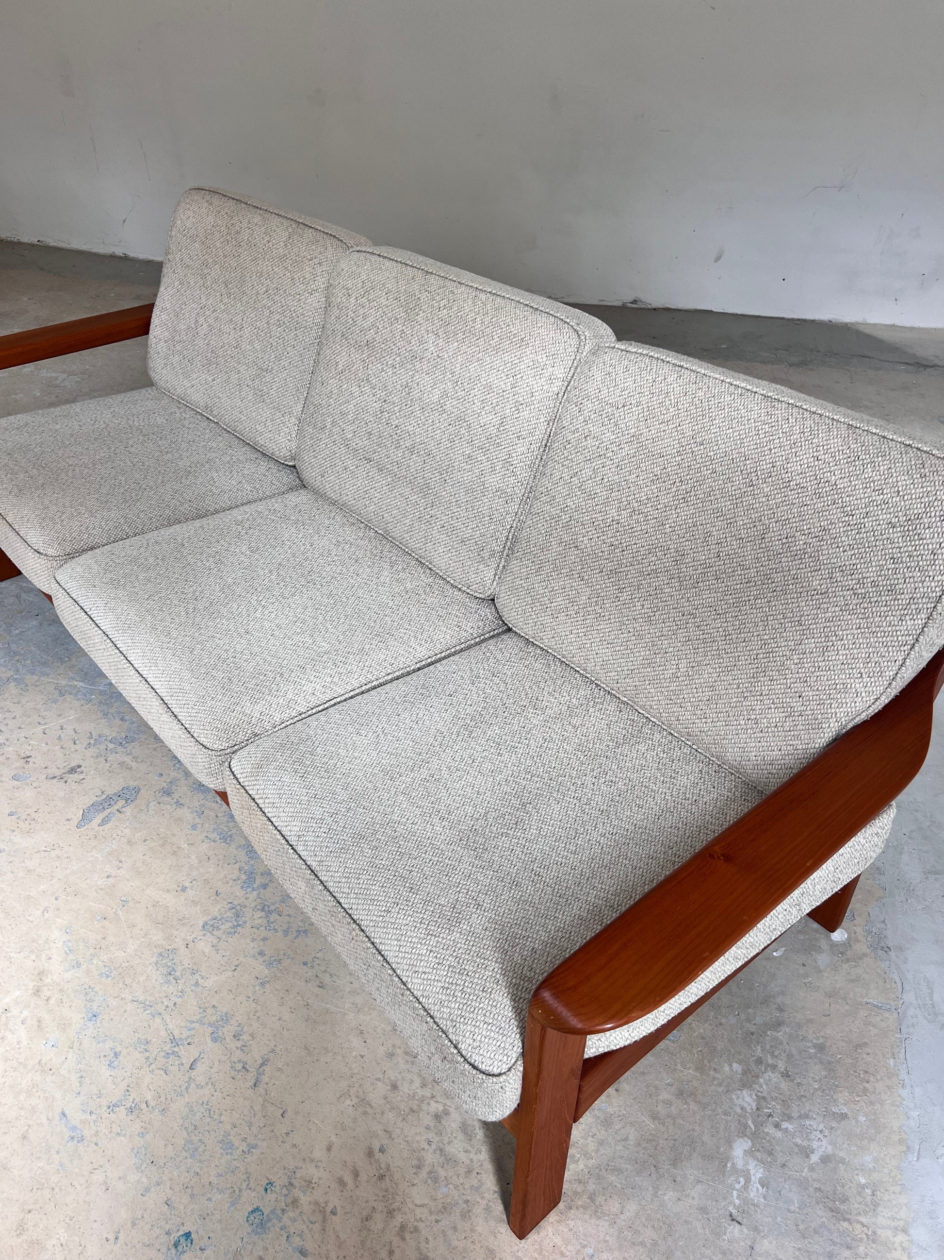 Vintage Sofa Teak und Wolle aus Dänemark