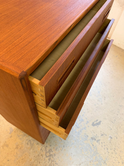Vintage Kommode aus Teak, Dänemark, 7 Schubladen