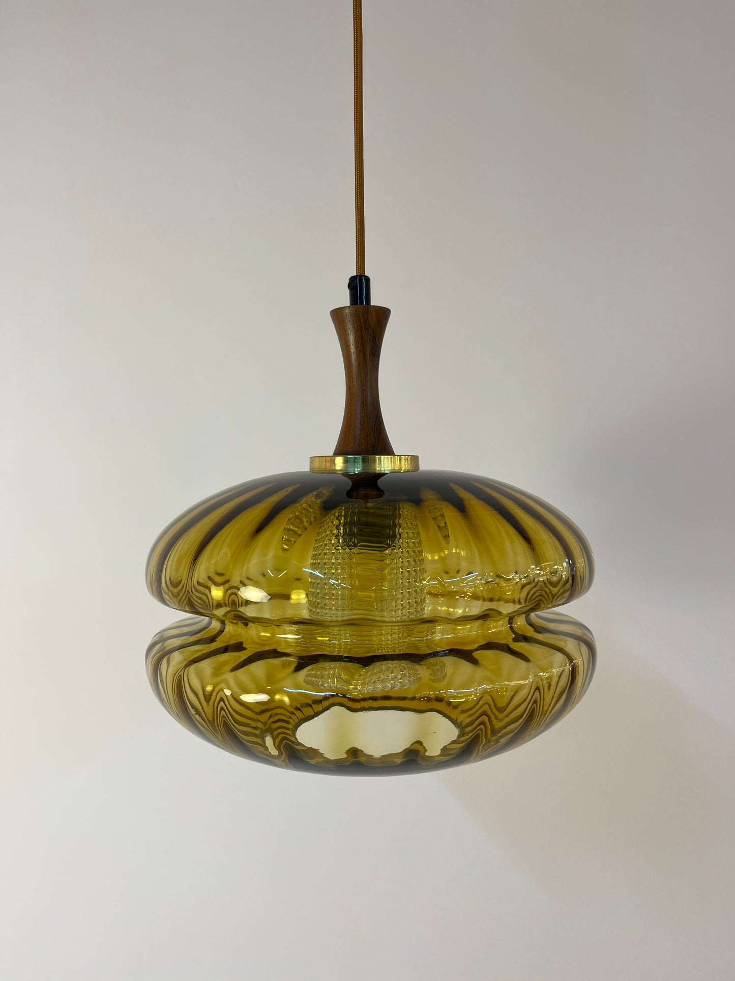 Vintage Hängelampe von Orrefors aus Glas und Teak