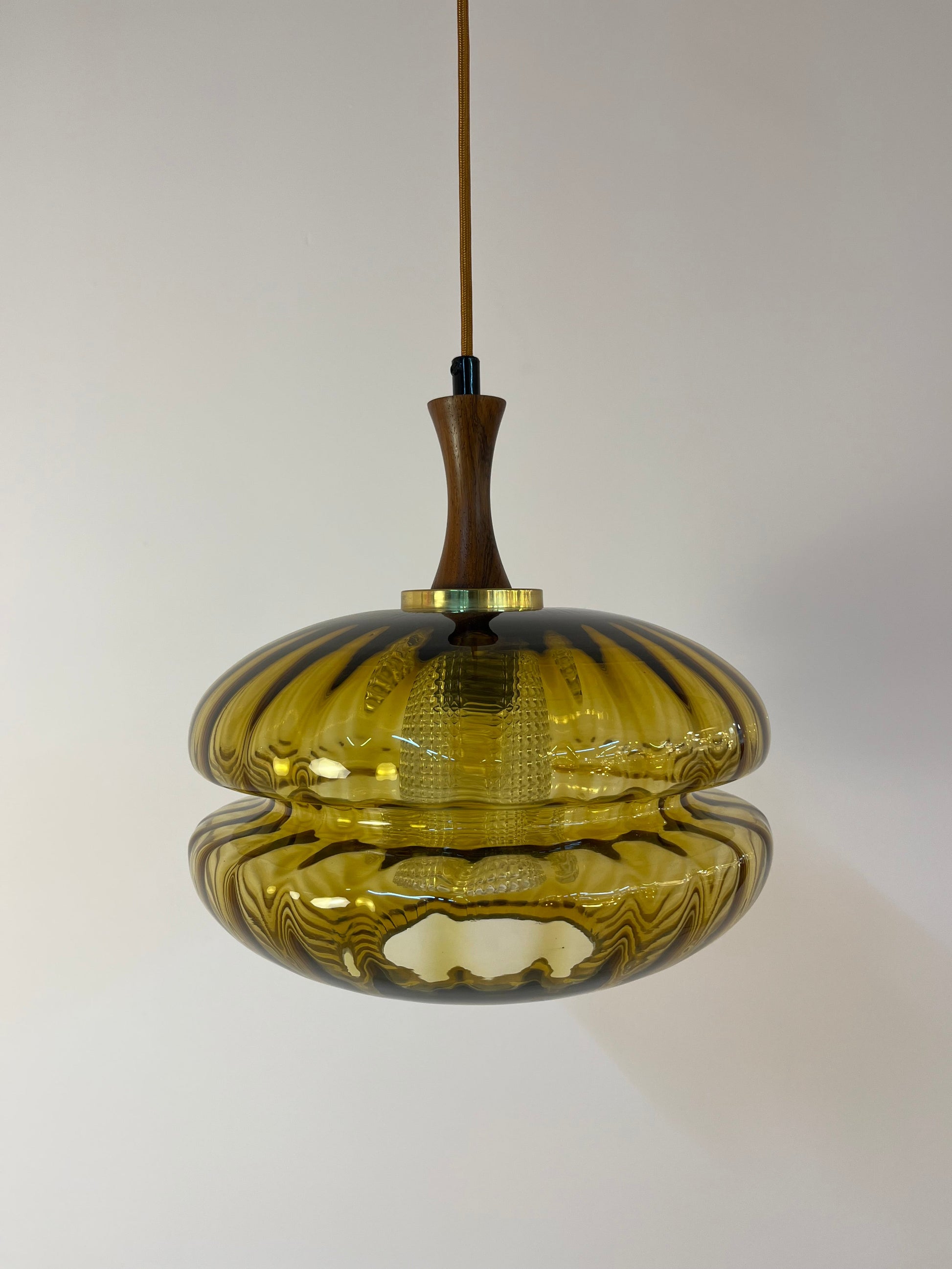 Vintage Hängelampe von Orrefors aus Glas und Teak