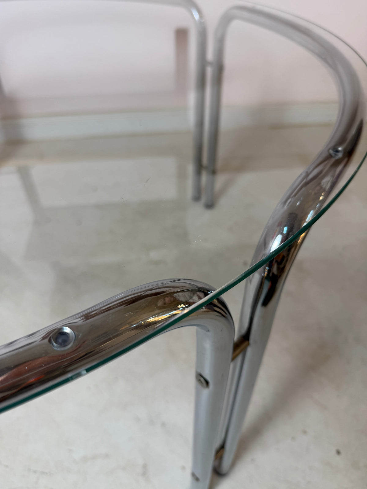 Vintage Couchtisch rund, Glas und Chrom, Space Age