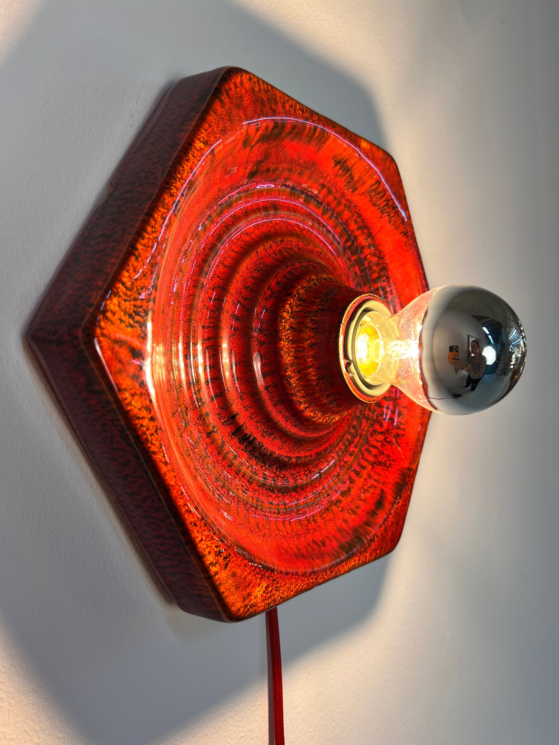 Vintage Wandlampe aus roter Keramik von Hustadt Leuchten