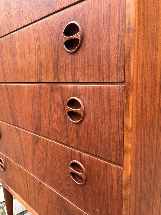 Vintage Kommode mit runden Griffen aus Dänemark
