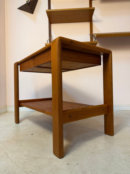 Beistelltisch Teak mit Schubladen und Ablage aus Dänemark