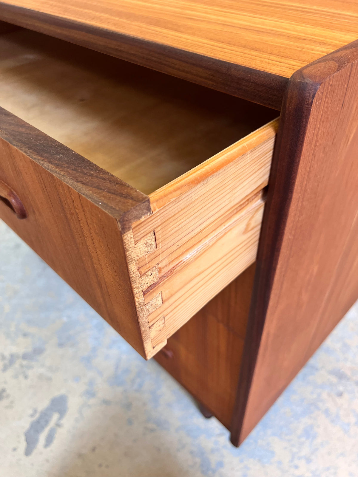 Vintage Kommode Teak zweifarbig aus Dänemark, 60er Jahre