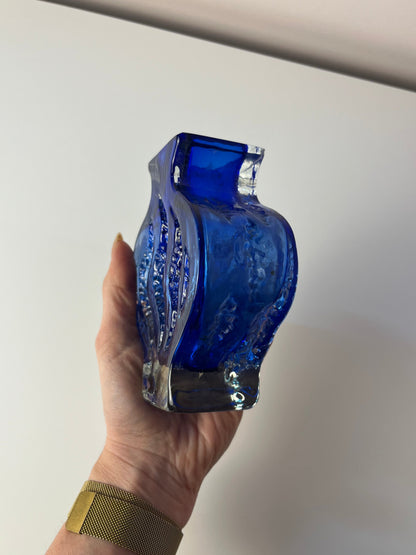 Vintage Vase von Ingrid Glas blau mit Gravur