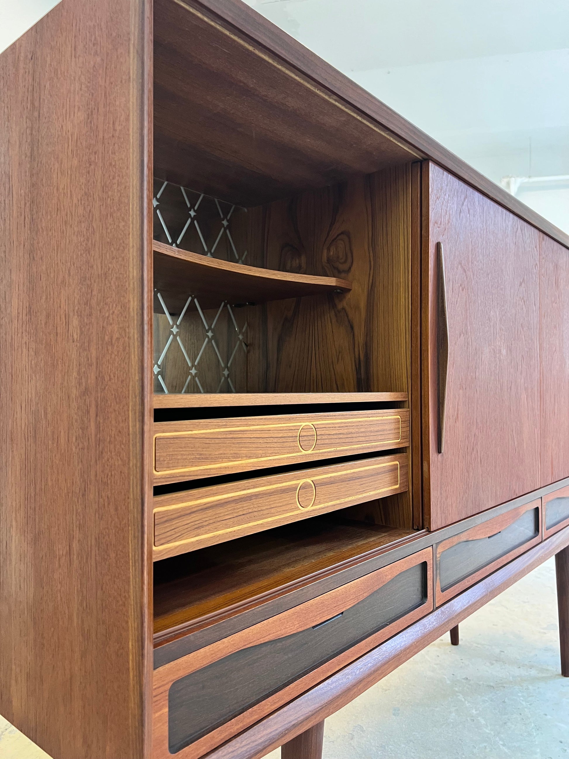 Vintage Highboard aus Teak aus Dänemark