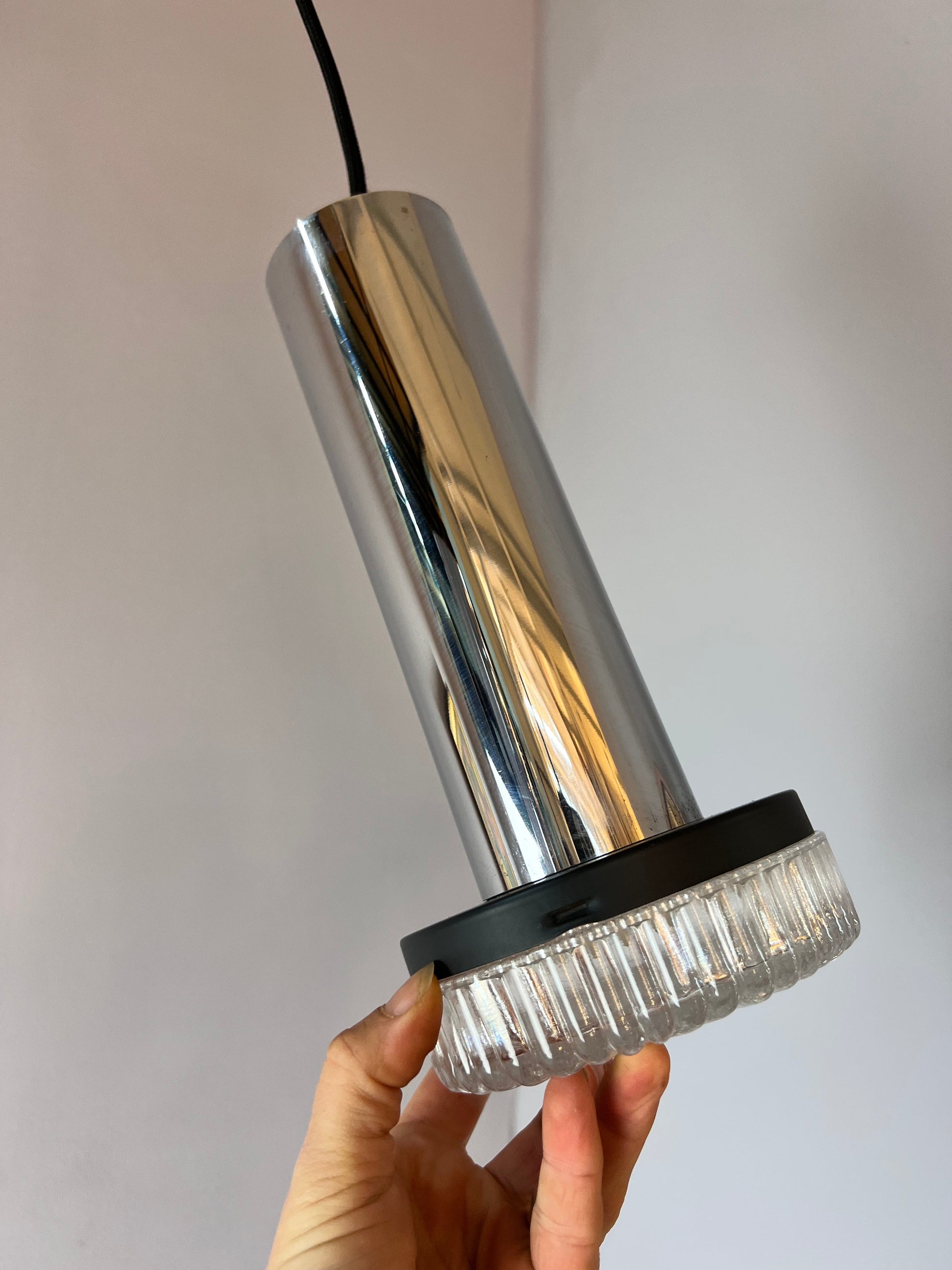 Vintage Hängelampe Chrom und Eisglas von Kaiser Leuchten