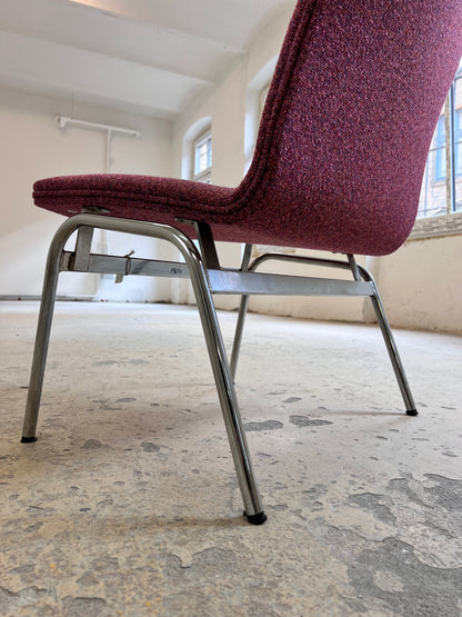 Vintage Sessel Lufthavnsstol von Anden Arkitekt für Duba Møbelindustri brombeer-pink Chrom