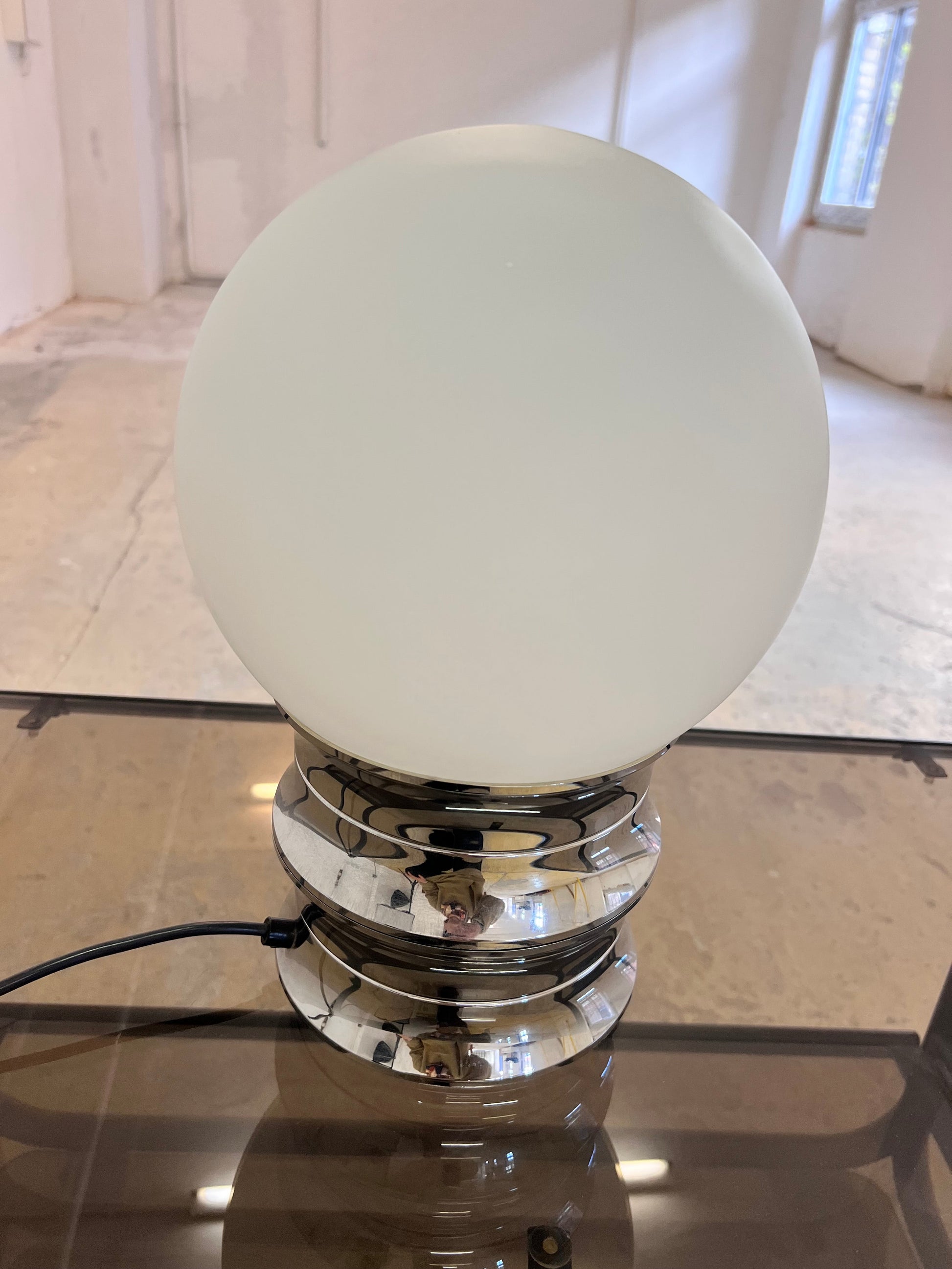 Vintage Tischlampe von VEB NARVA Chrom Opalglas