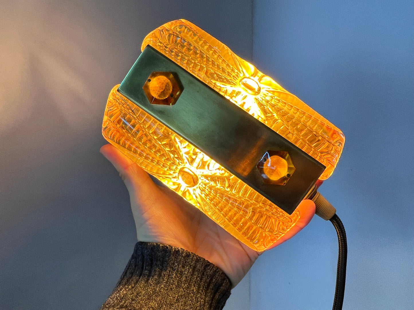 Vintage Wandleuchte Glas Messing von Vitrika