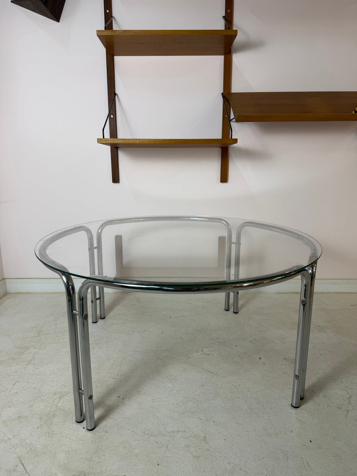 Vintage Couchtisch rund, Glas und Chrom, Space Age