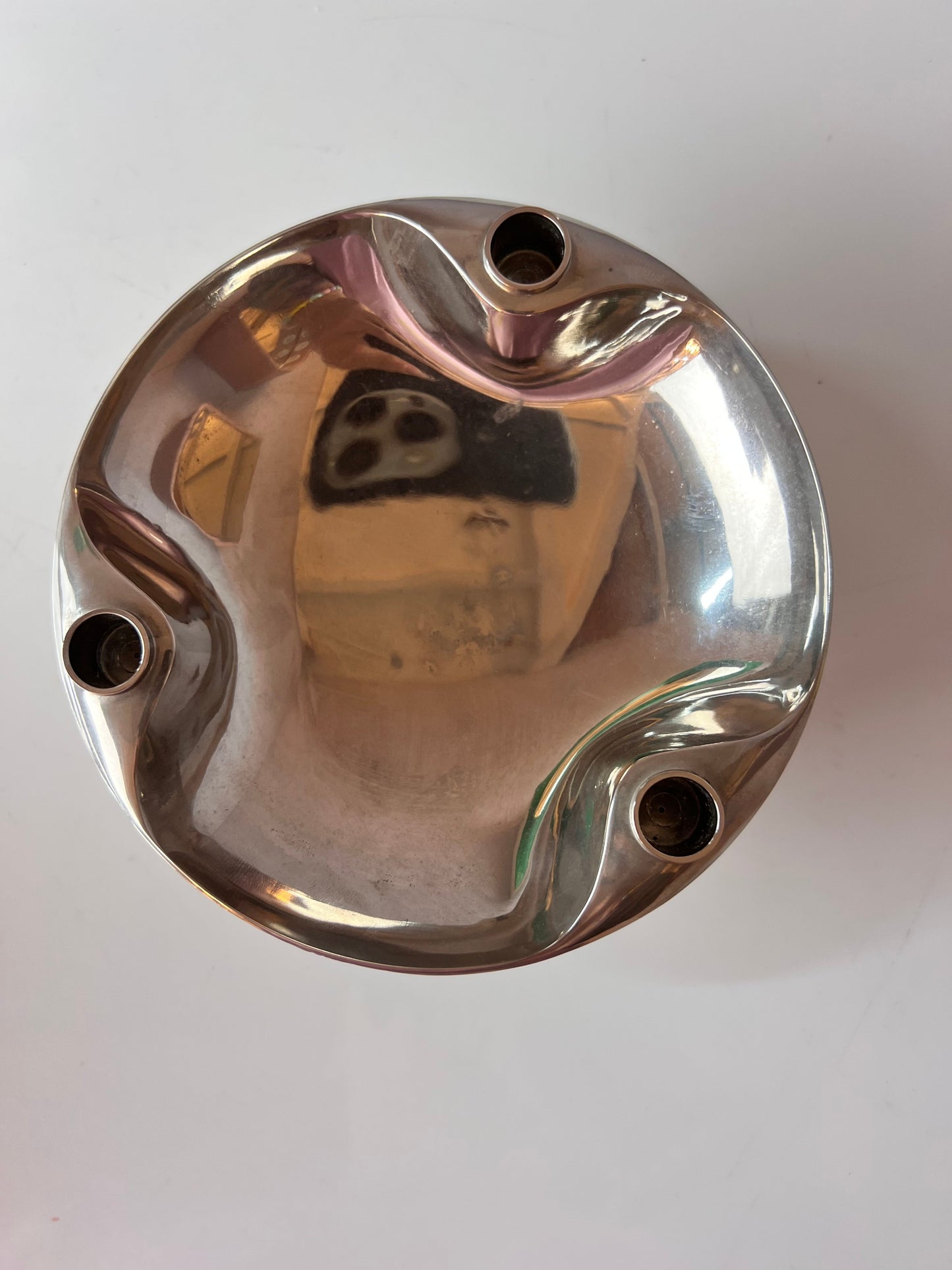 Schale von Stoff und Nagel