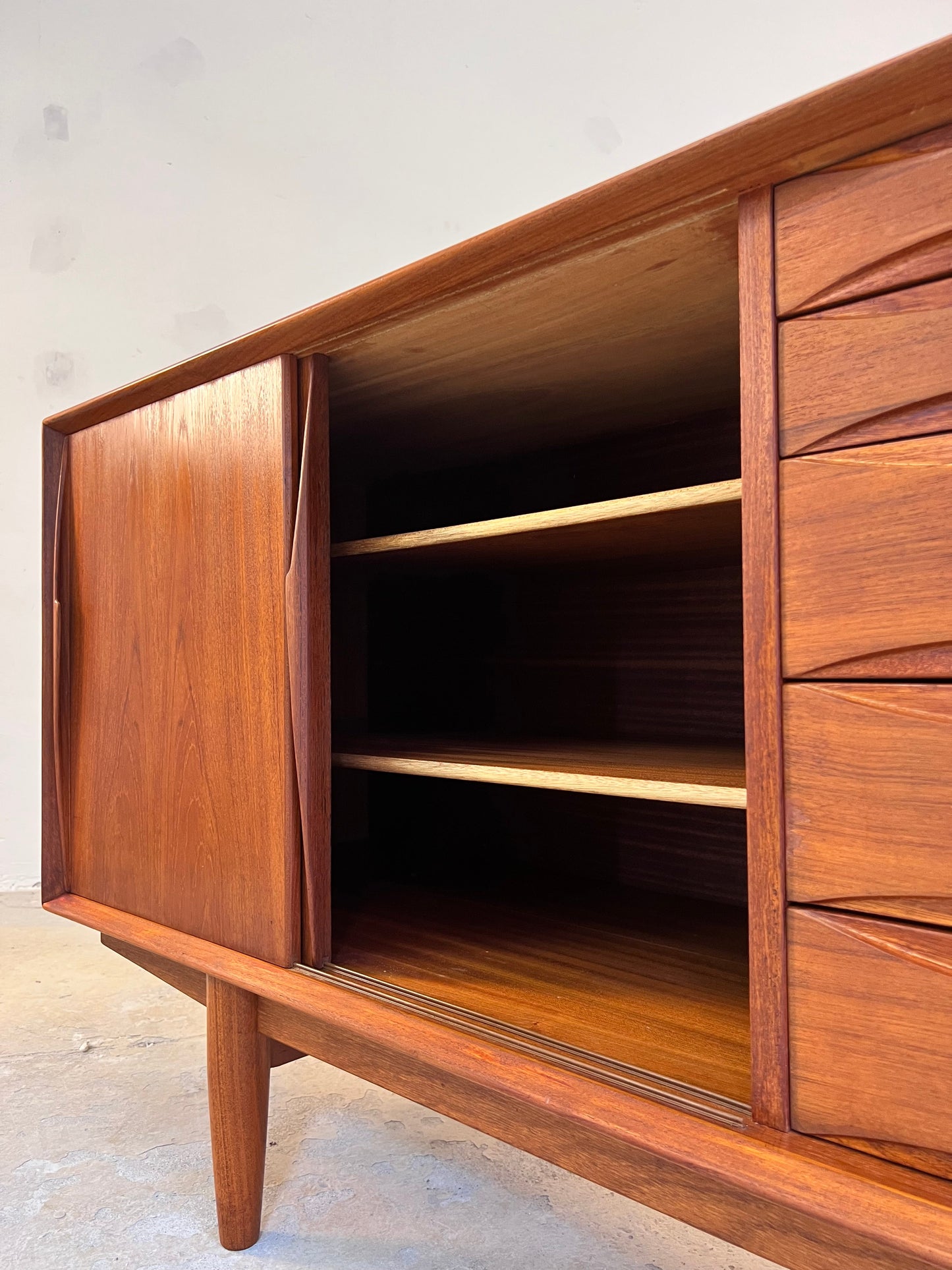 Vintage Sideboard für Dyrlund Teak