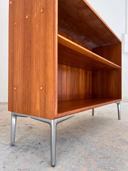Vintage Teak Regal mit neuen Chromfüßen von Søborg Møbelfabrik