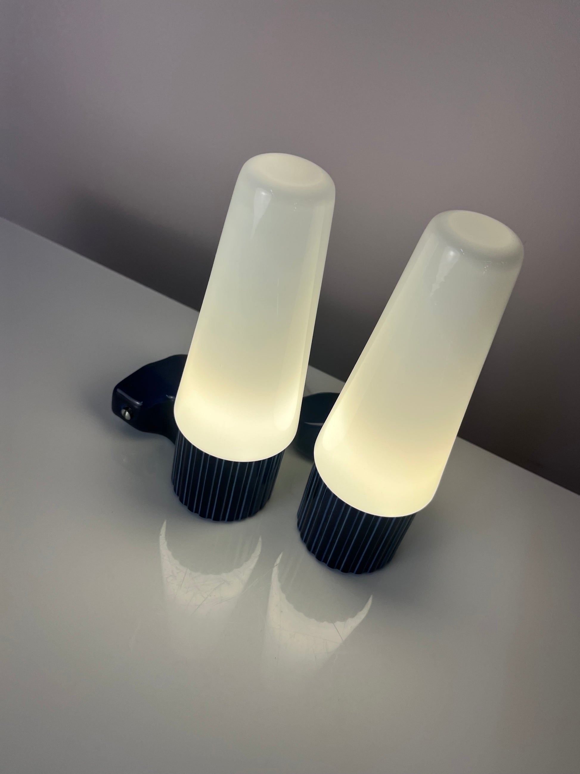Set von 2 Vintage Wandlampe 6020 von Sigvard Bernadotte für Ifö blau