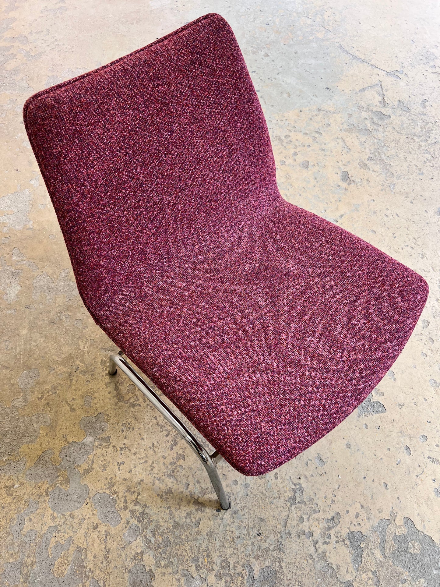 Vintage Sessel Lufthavnsstol von Anden Arkitekt für Duba Møbelindustri brombeer-pink Chrom