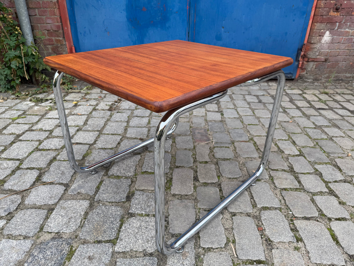 Vintage Esstisch Teak und Chrom im Space Age Design