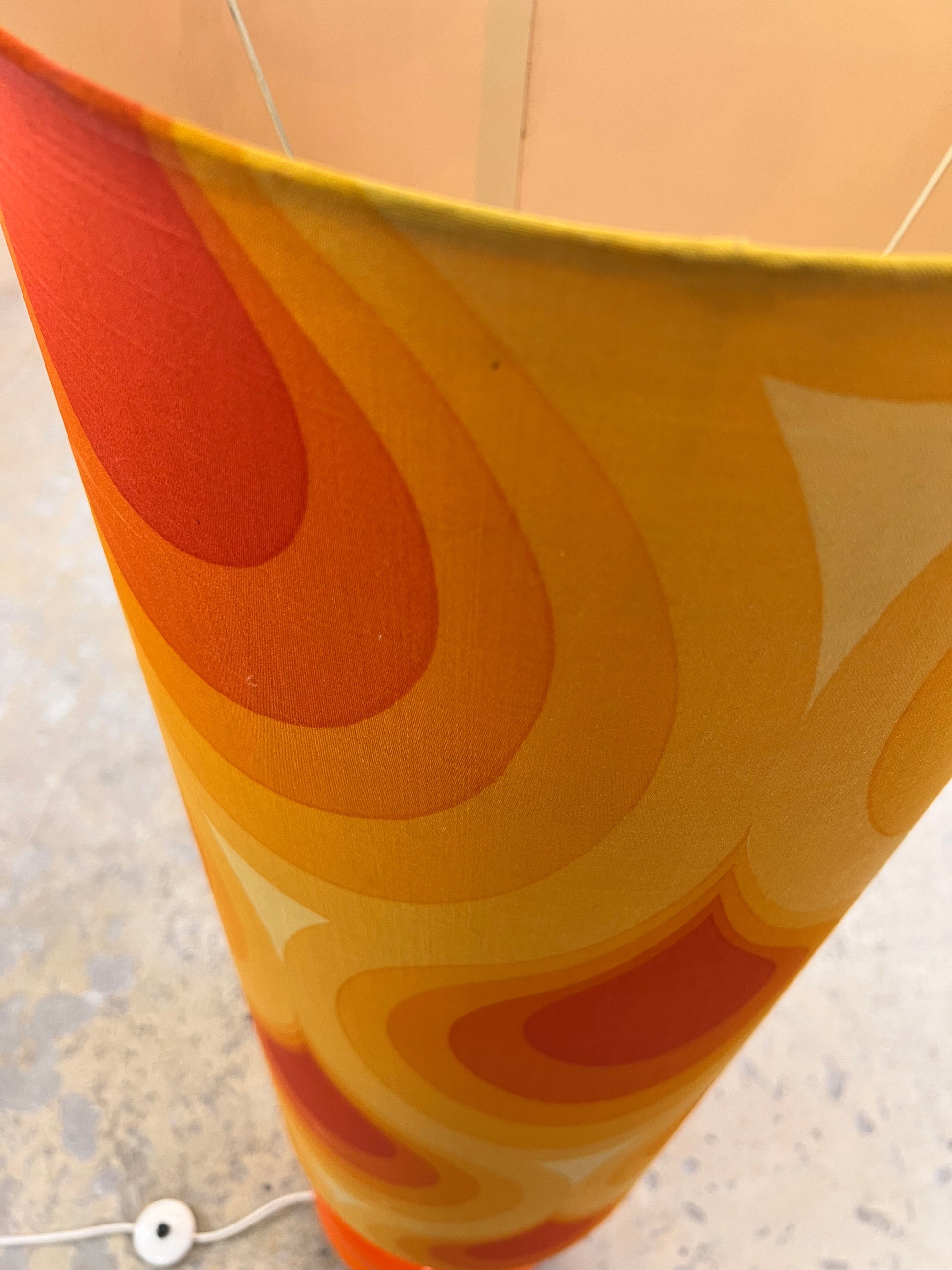 Vintage Stehlampe von Pako, orange Glasfuß, 70er Schirm E27