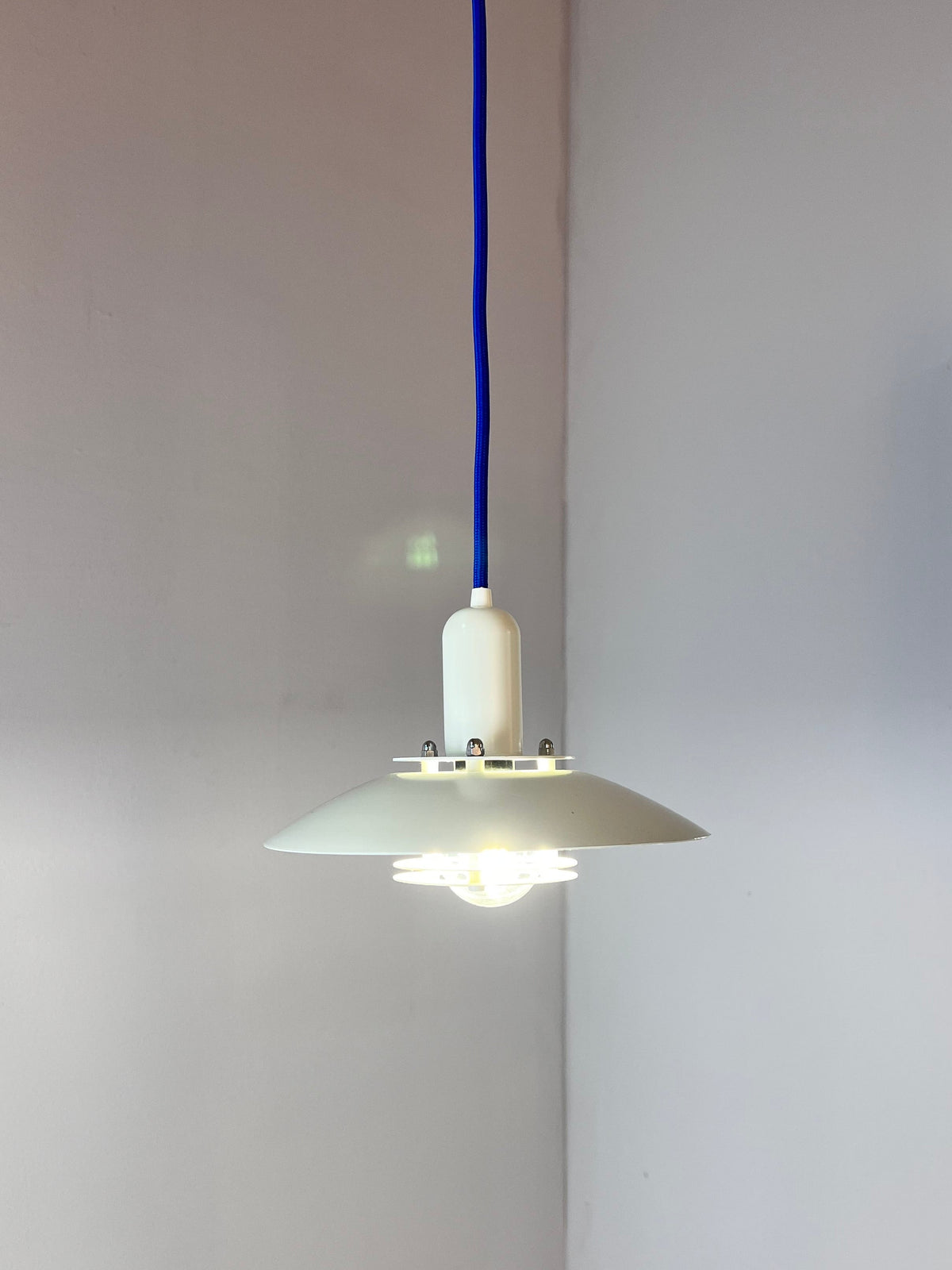 Vintage Lamellenlampe weiß Dänemark