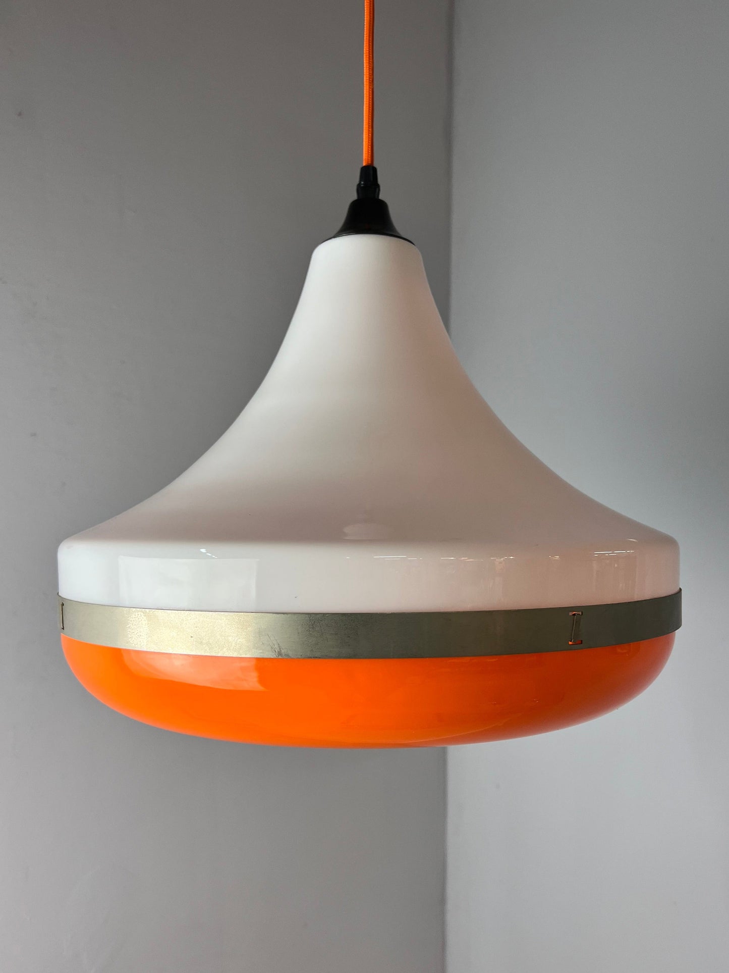 Vintage Hängelampe weiß orange Kunststoff aus Dänemark