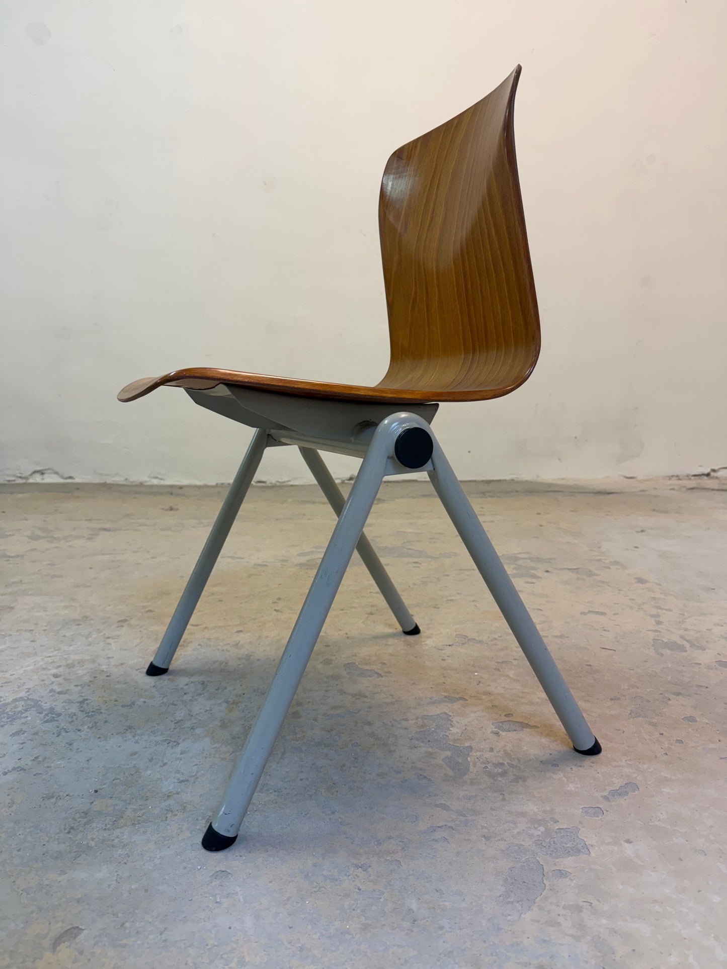 Vintage Bugholzstuhl S30 von Galvanitas