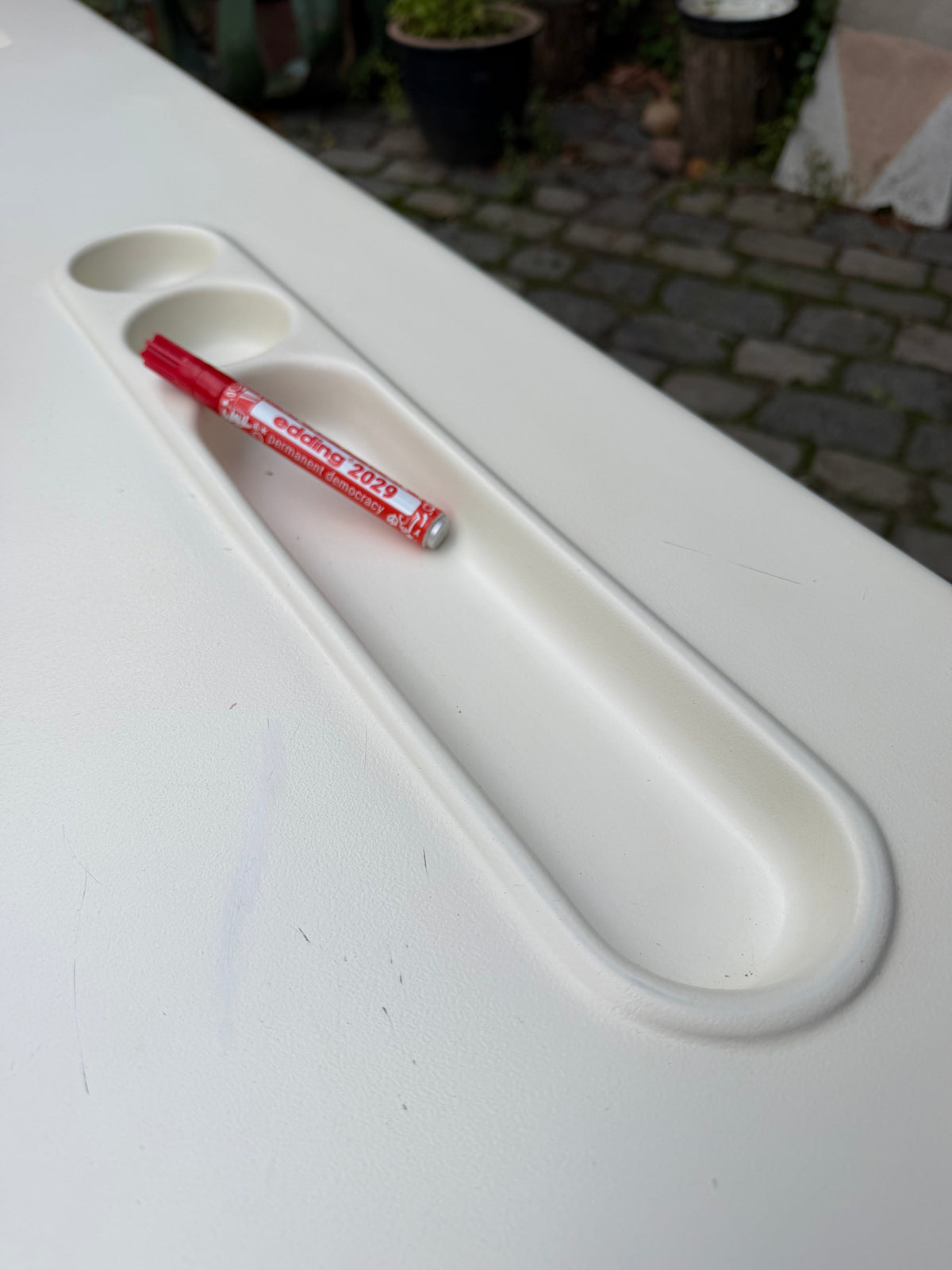 Vintage Schreibtisch Fiberglas und Chrom von 2 INN