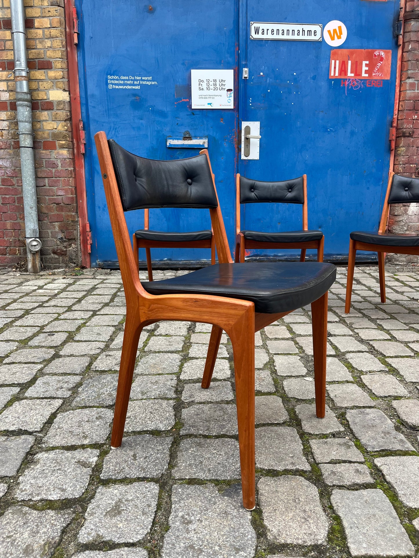 Vintage Esszimmerstuhl Set von 4 von K.S. Stolefabrik aus Teak und schwarzem Leder