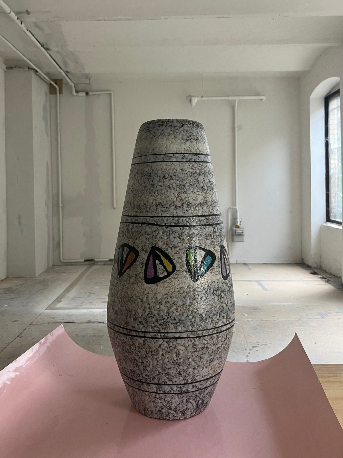 Vase de sol vintage 613-60 blanc-gris de Bay Keramik Allemagne de l'Ouest
