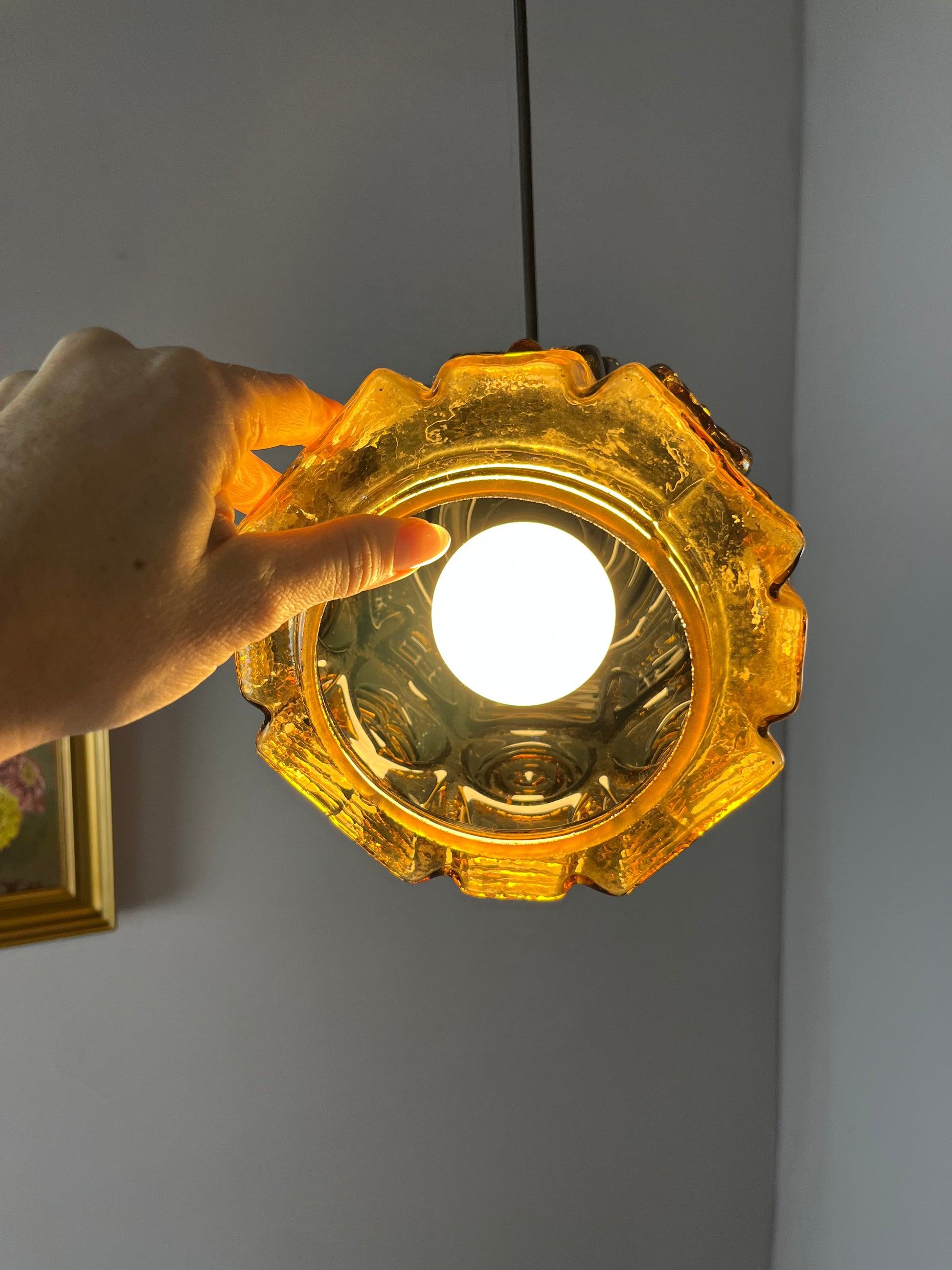 Vintage Hängelampe braun Glas Messing von Vitrika