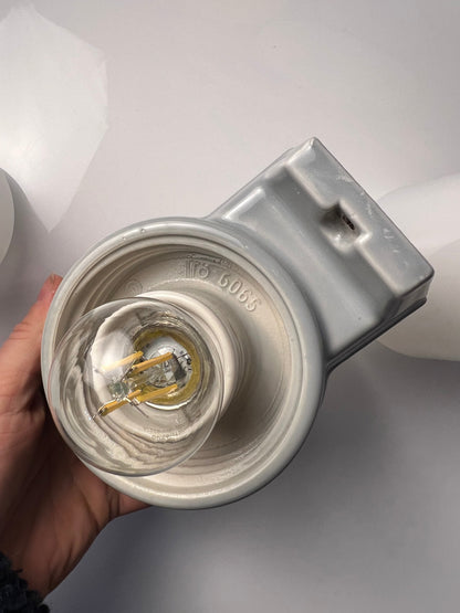 Vintage Wandlampe Modell 6065 von Sigvard Bernadotte für Ifö Electric grau, weiß