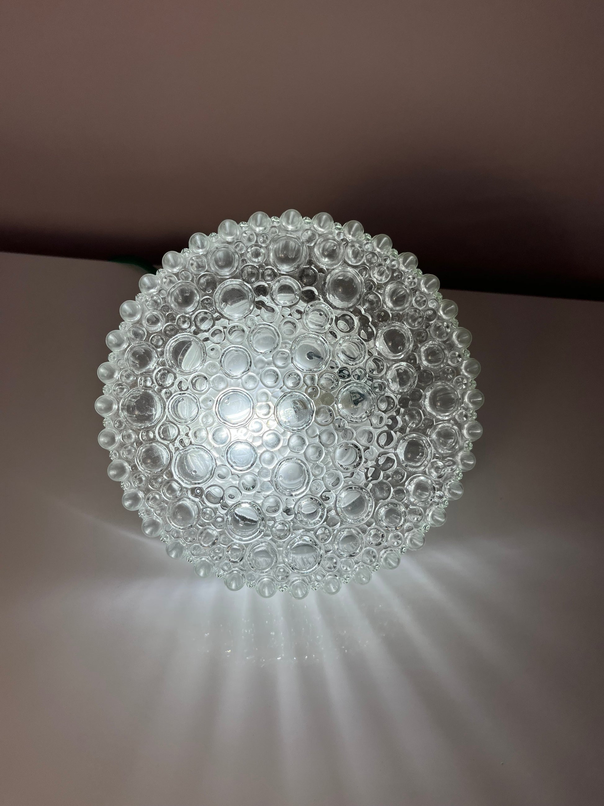 Vintage Wand- und Deckenlampe Kristallglas mit schwarzem Sockel von STAFF