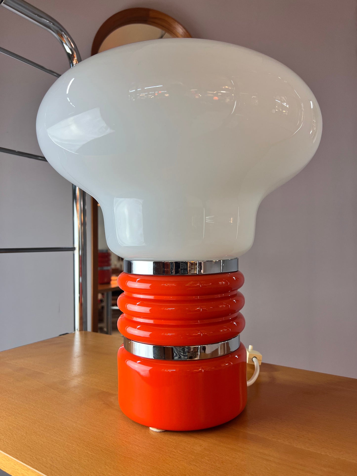 Vintage Tischlampe orange weiß von Enrico Tronconi