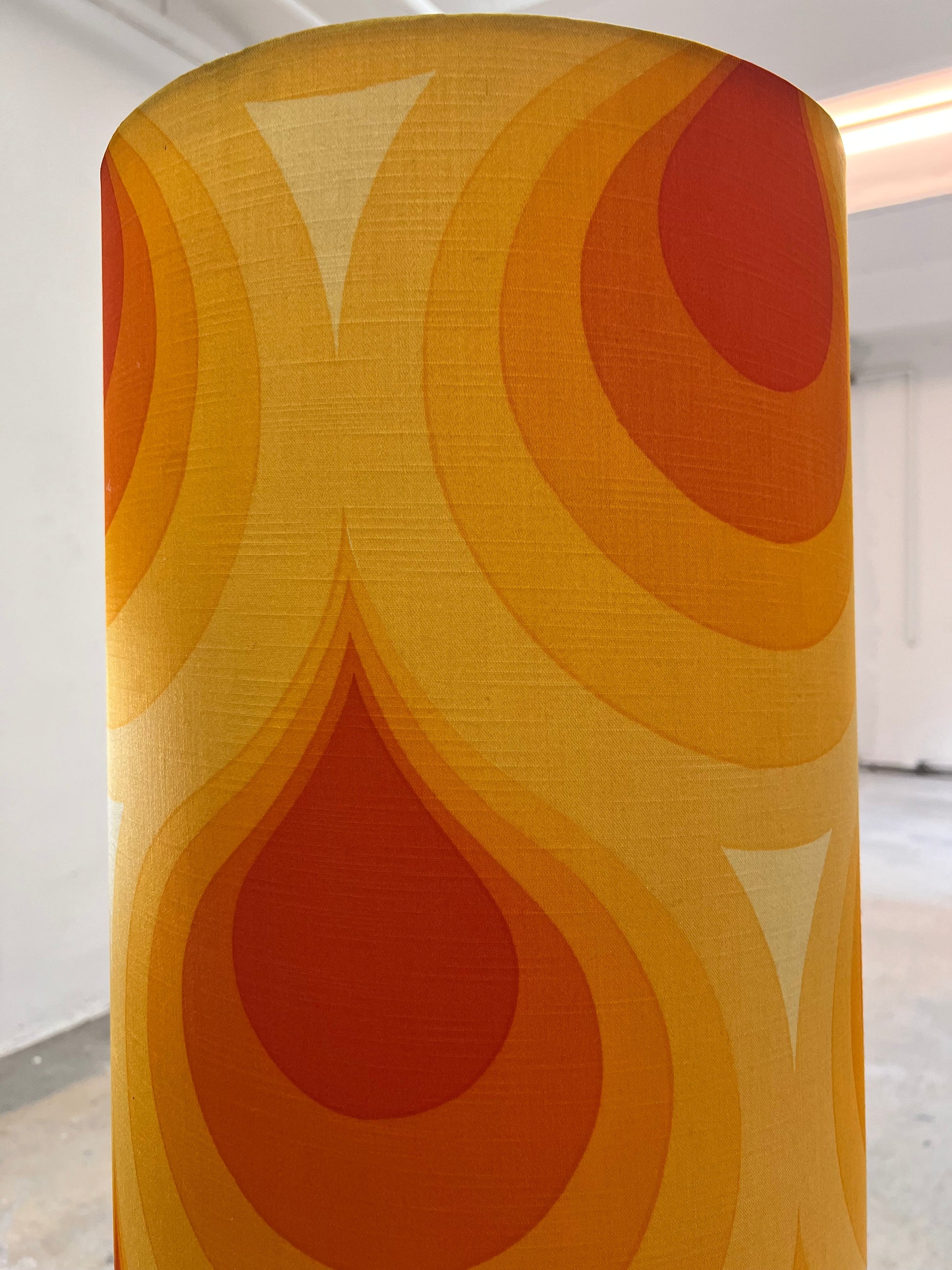 Vintage Stehlampe von Pako, orange Glasfuß, 70er Schirm E27