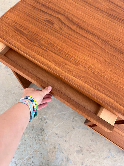 Vintage Schreibtisch Teak mit Laptop-Fach aus Dänemark