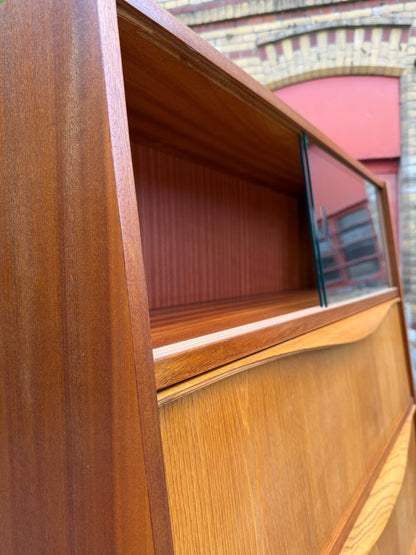 Vintage Vitrinenschrank mit Klappfächern von VEB Möbelindustrie Halle