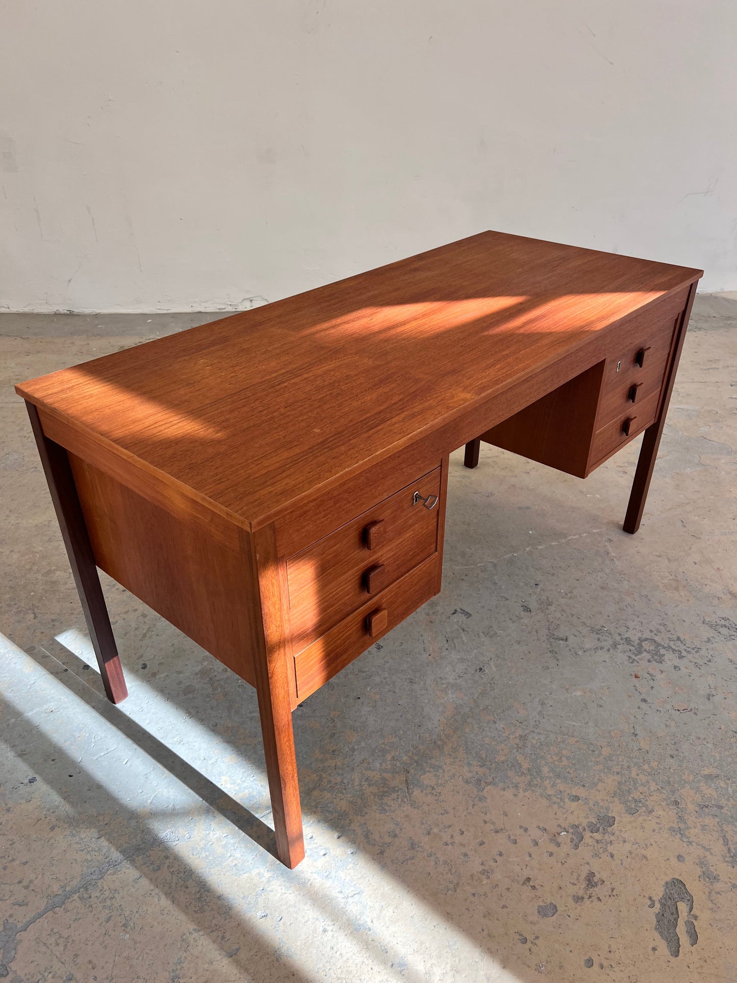 Vintage Schreibtisch von Domino Møbler Teak