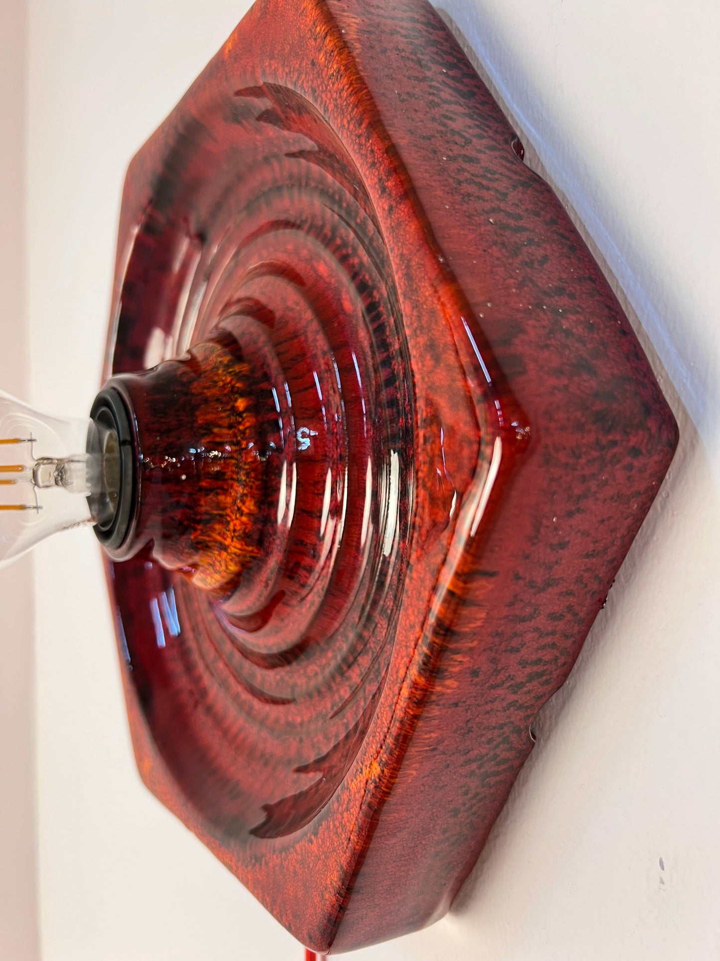 Vintage Wandlampe aus roter Keramik von Hustadt Leuchten
