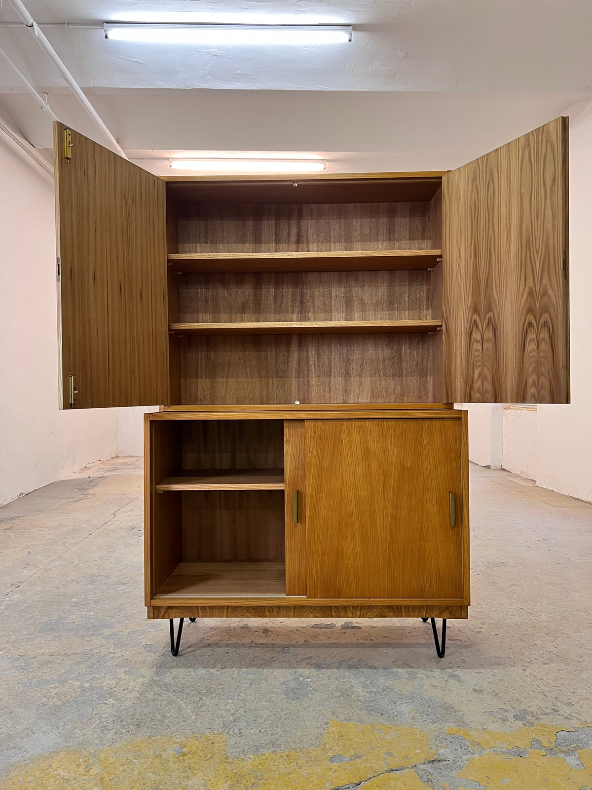 Vintage Schrank Typ 605 von Herbert Eilenberg für Hellerau auf Hairpinlegs