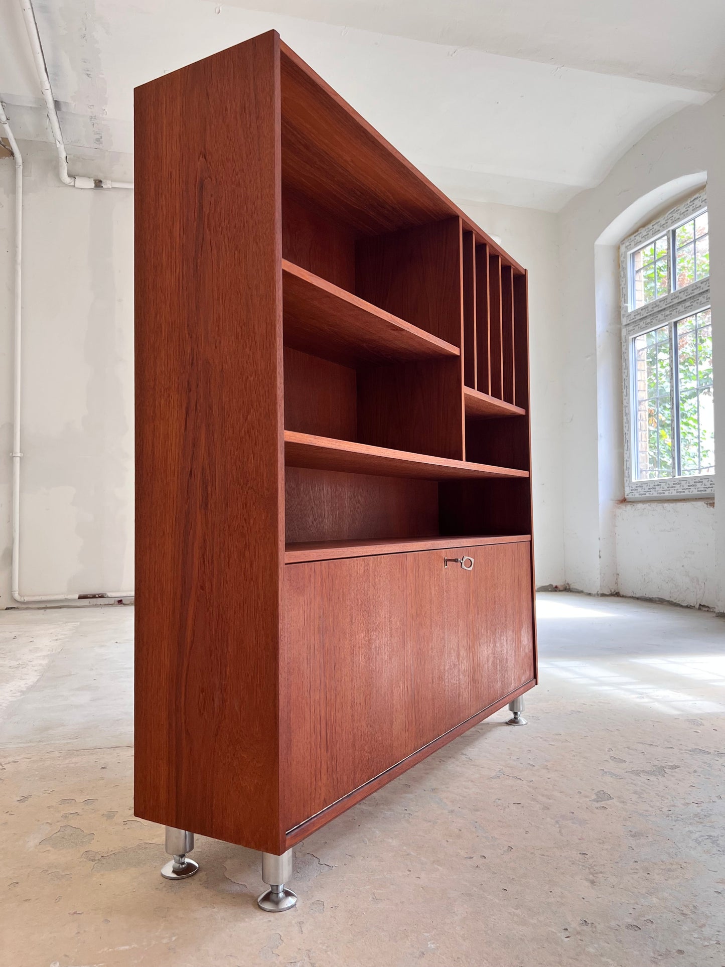 Vintage Bücherregal mit Klappfach Teak aus Dänemark