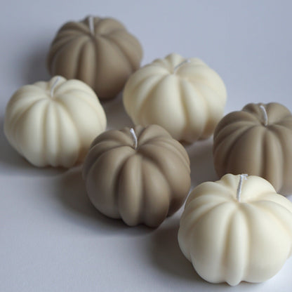 Handmade candle pumpkin medium size