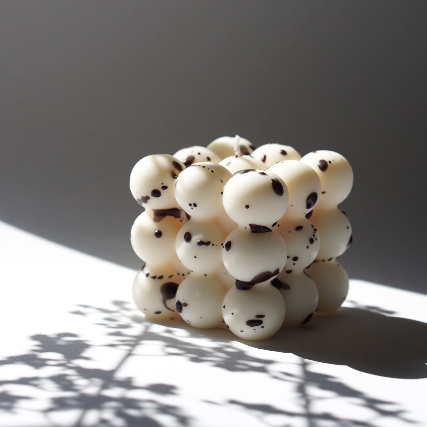 Bougie Bubble au design artisanal neuf