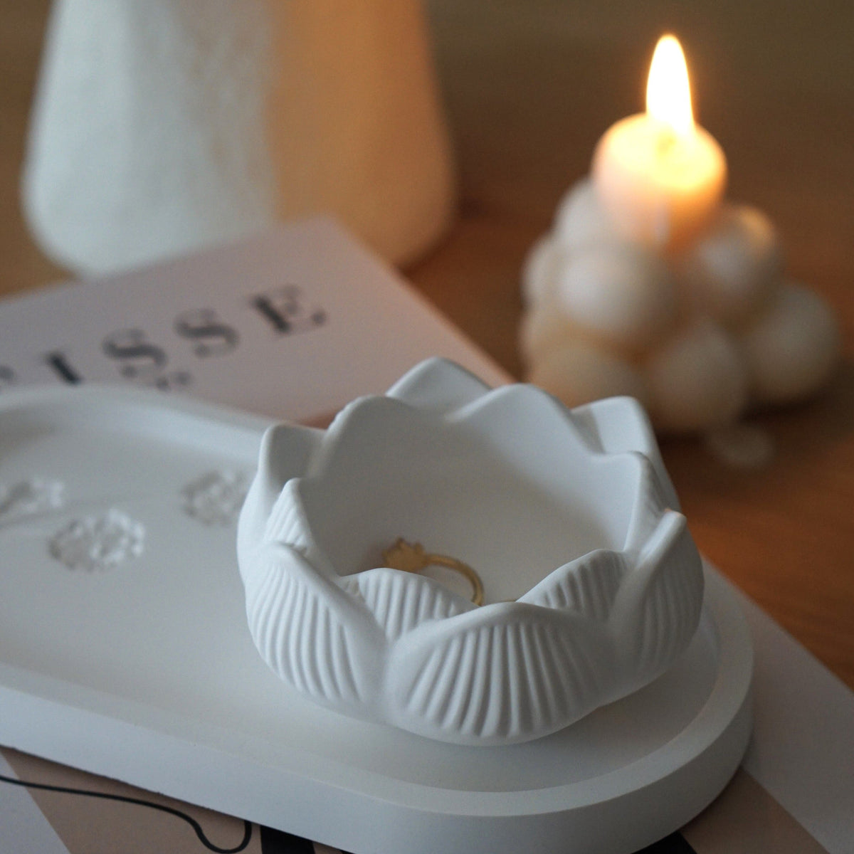 Handmade designer jewelry bowl by Inuti