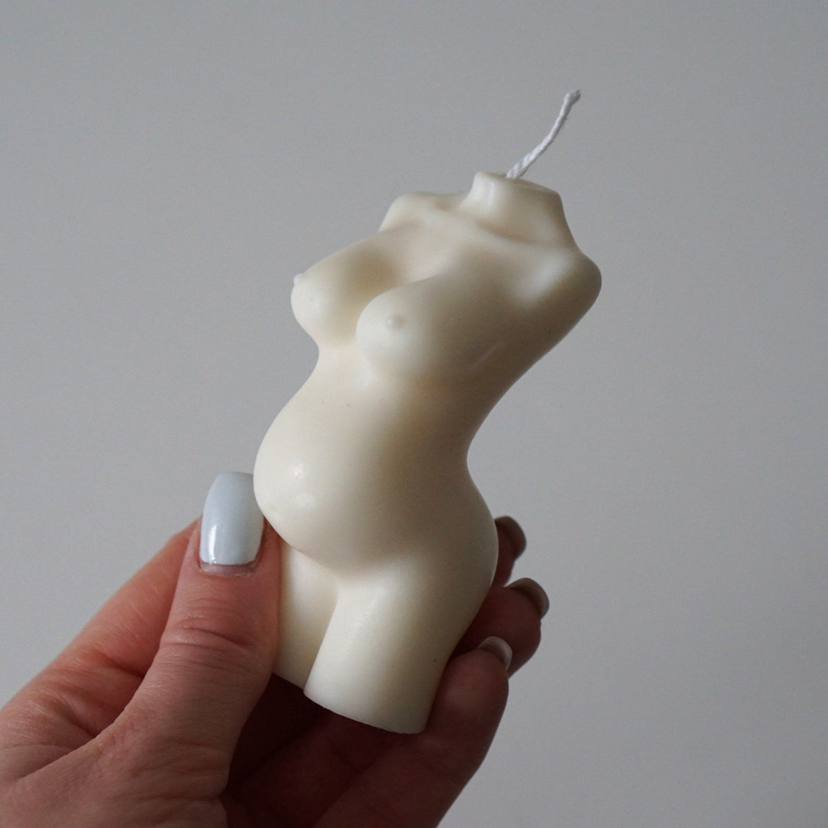 Bougie artisanale femme enceinte par Inuti